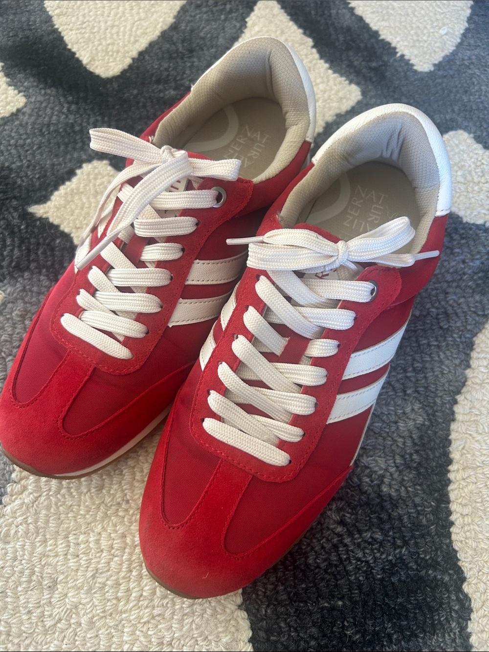 Naturalizer | 27 Edit | Lorena Red & White Sneakers US 8.5 (fits like 7.5)